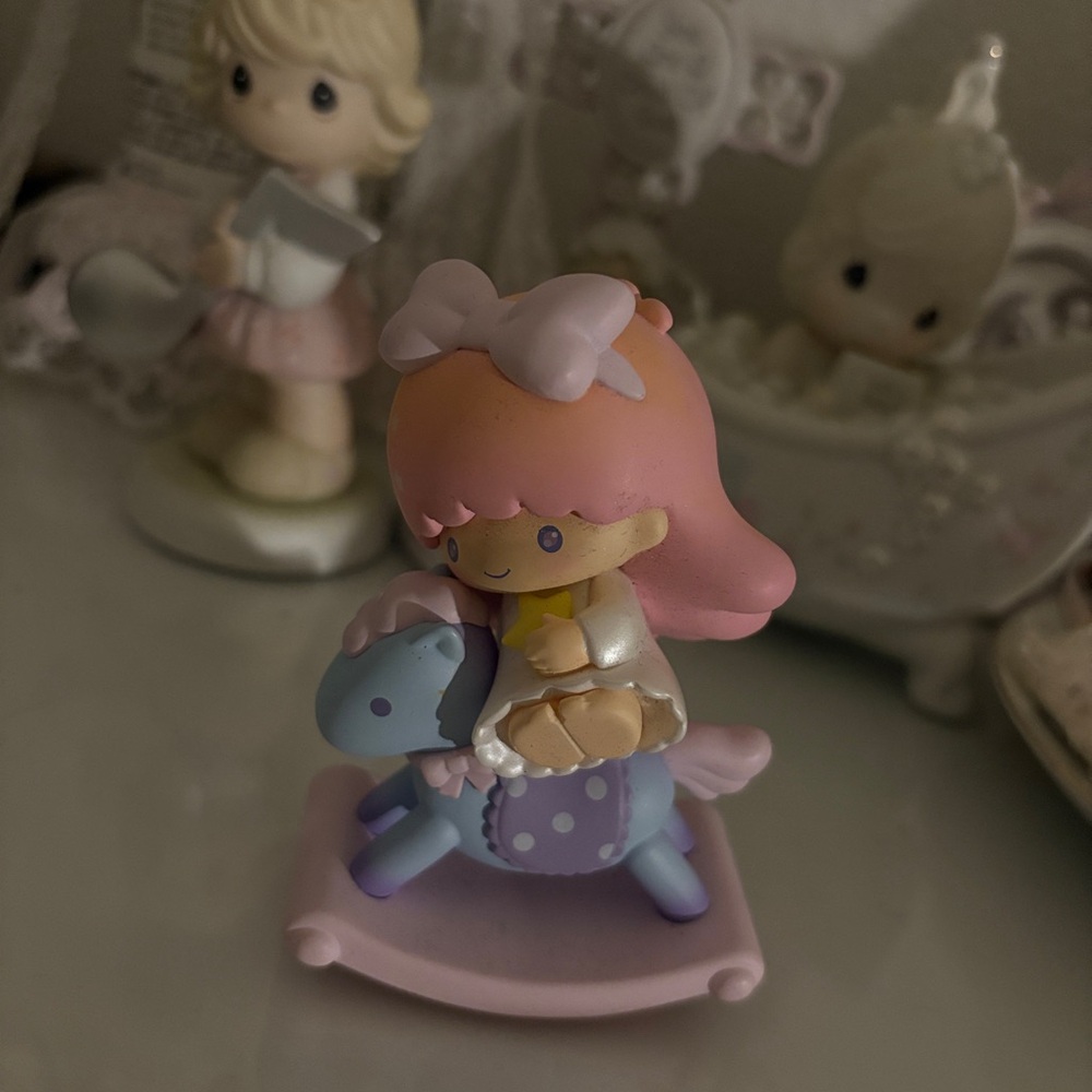 little twin stars figures
